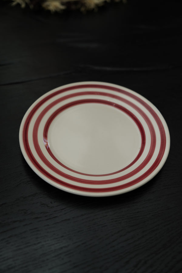 La Vuelta Dessert Plate, White/Red