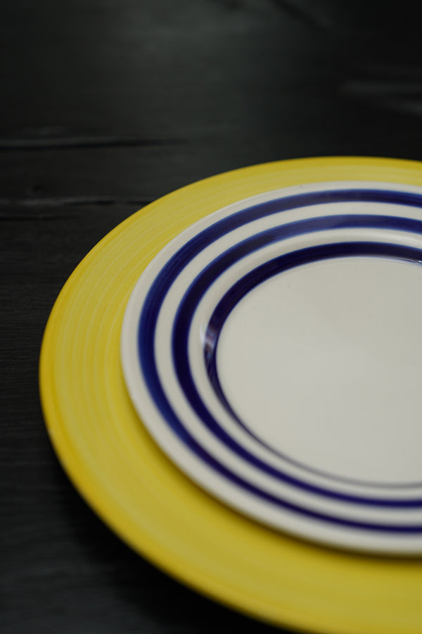 La Vuelta Dessert Plate, White/Blue