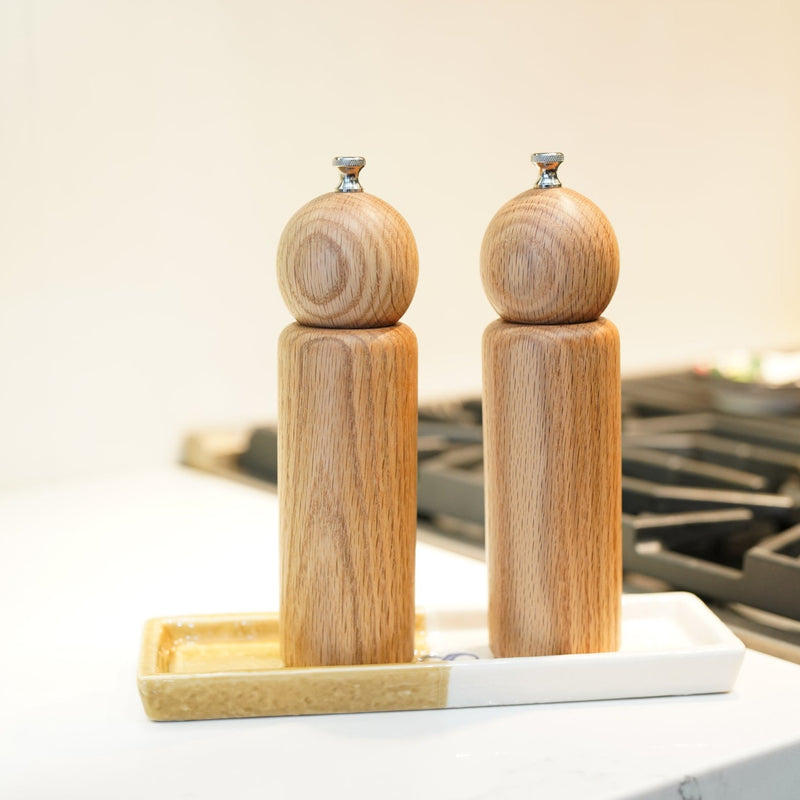 De JONG & Co. Butler Spice Mill Oak Salt and Pepper Grinders