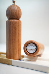 De JONG & Co. Butler Spice Mill Oak Salt and Pepper Grinders