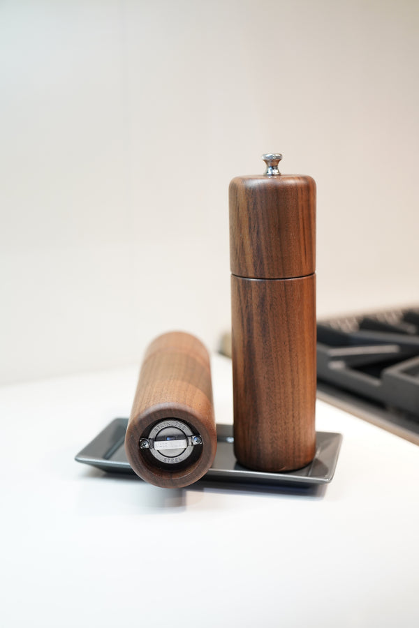De JONG & Co. Column Spice Mill Walnut Salt and Pepper Grinders